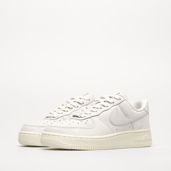 Дамски маратонки NIKE AIR FORCE 1 '07 PRM dr9503-100 цвят бял
