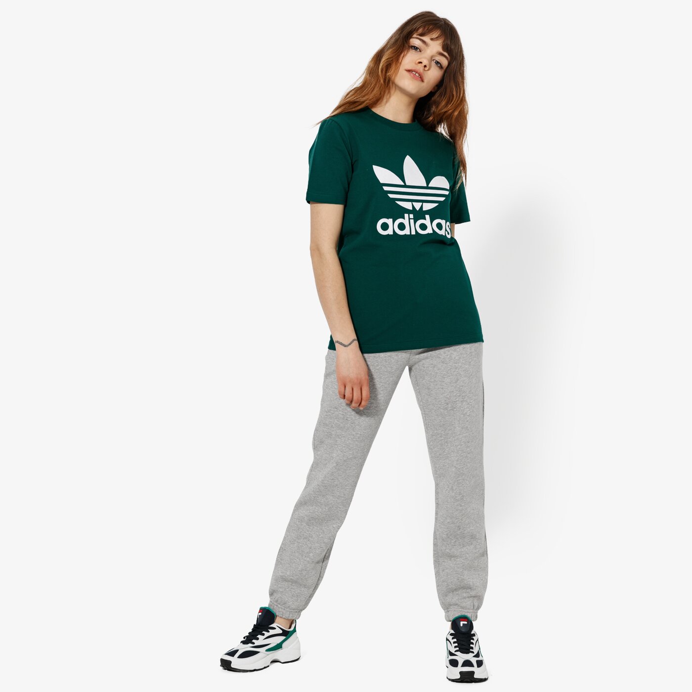 Дамска тениска ADIDAS ТЕНИСКА SS TREFOIL TEE ADICOLOR dv2597 цвят зелен