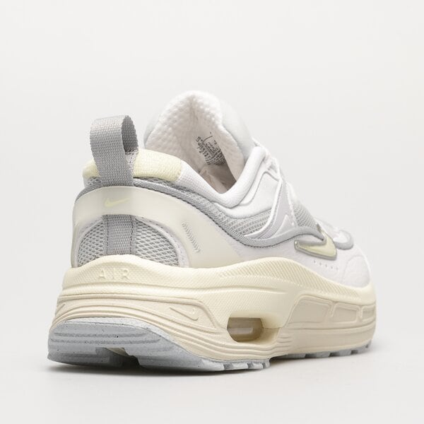 Дамски маратонки NIKE WMNS AIR MAX BLISS SUEDE fd9861-100 цвят бежов