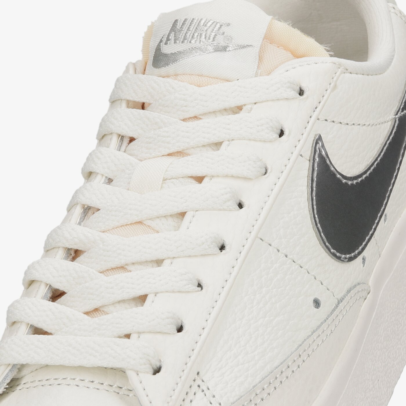 nike do8993 100