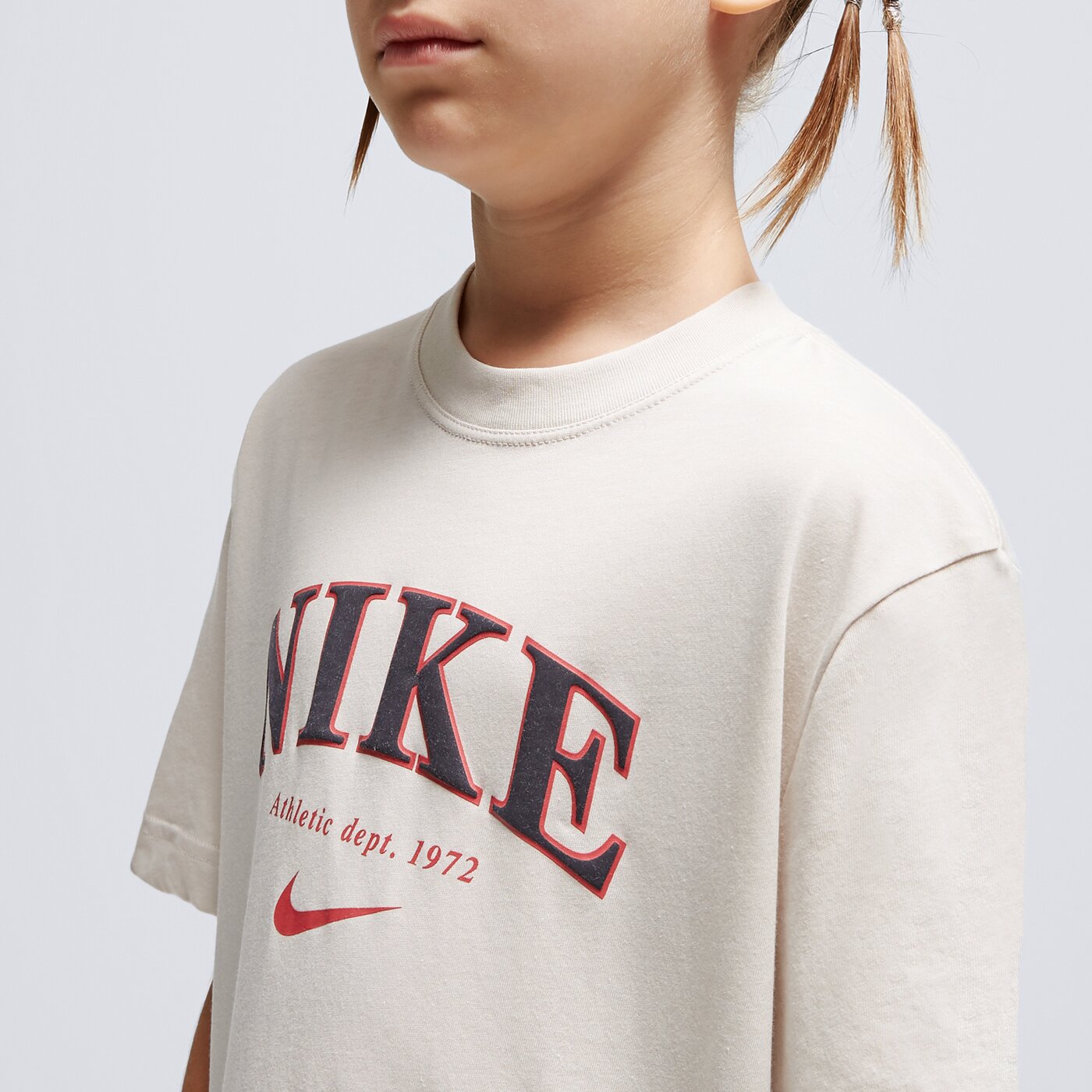 Детска тениска NIKE ТЕНИСКА G NSW TREND BF TEE PRNT fd0888-105 цвят сив