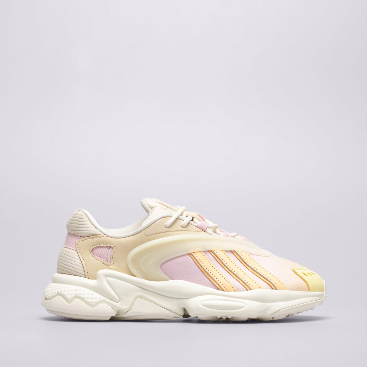 Дамски маратонки ADIDAS OZTRAL W hq4474 цвят бежов