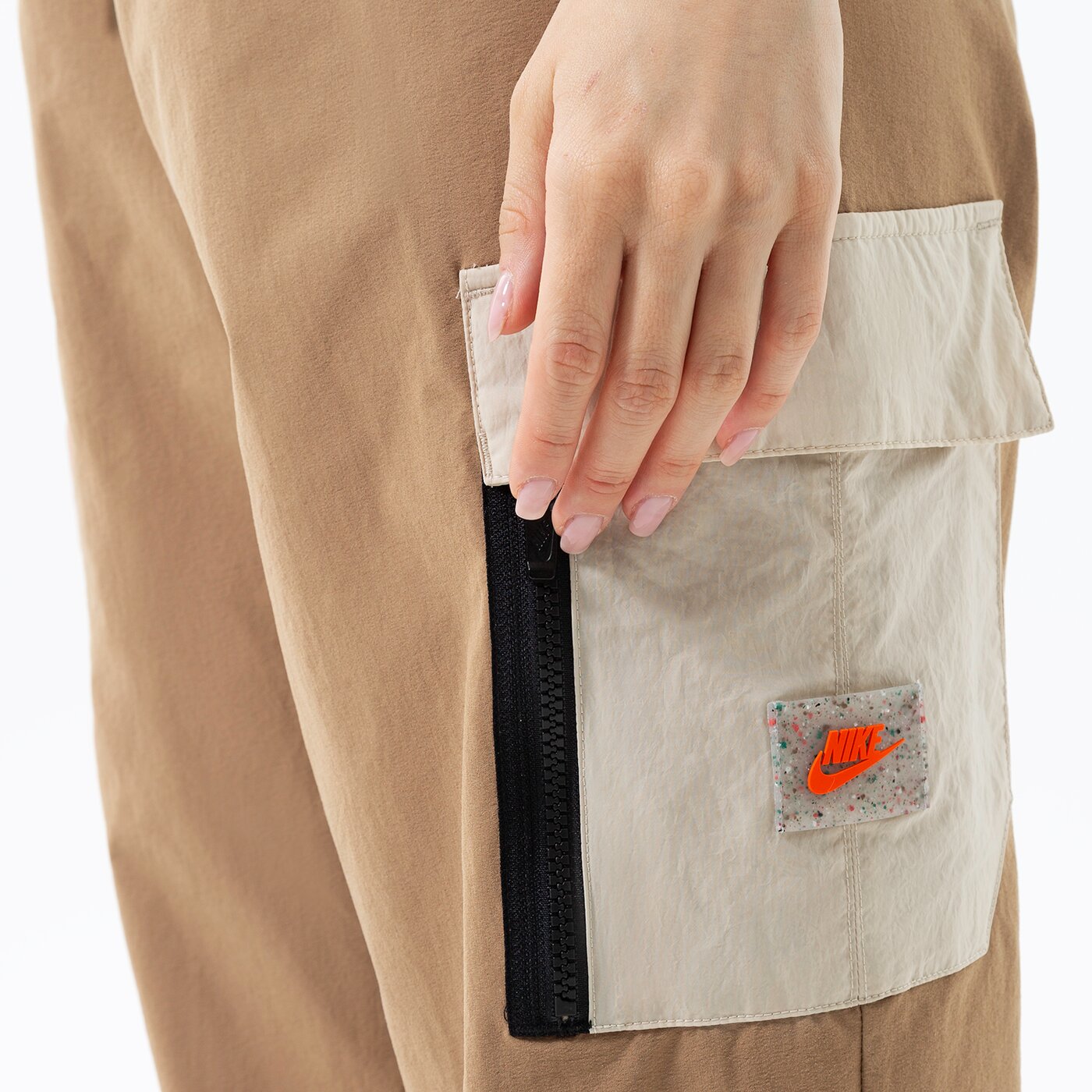 Дамски панталони NIKE ПАНТАЛОНИ W NSW WVN CARGO PANT SU dx2322-258 цвят кафяв