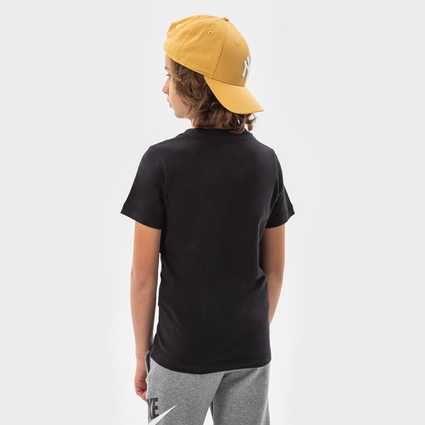 Детска тениска NIKE ТЕНИСКА SPORTSWEAR BOY cz1828-010 цвят черен