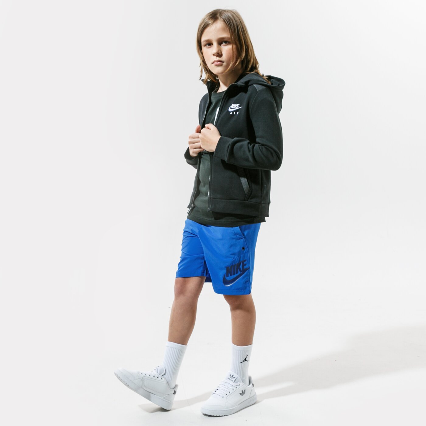 Детски суичър NIKE СУИТЧЪР СЪС ЗАКОПЧАВАНЕ С КАЧУЛКА AIR  da0699-010 цвят черен