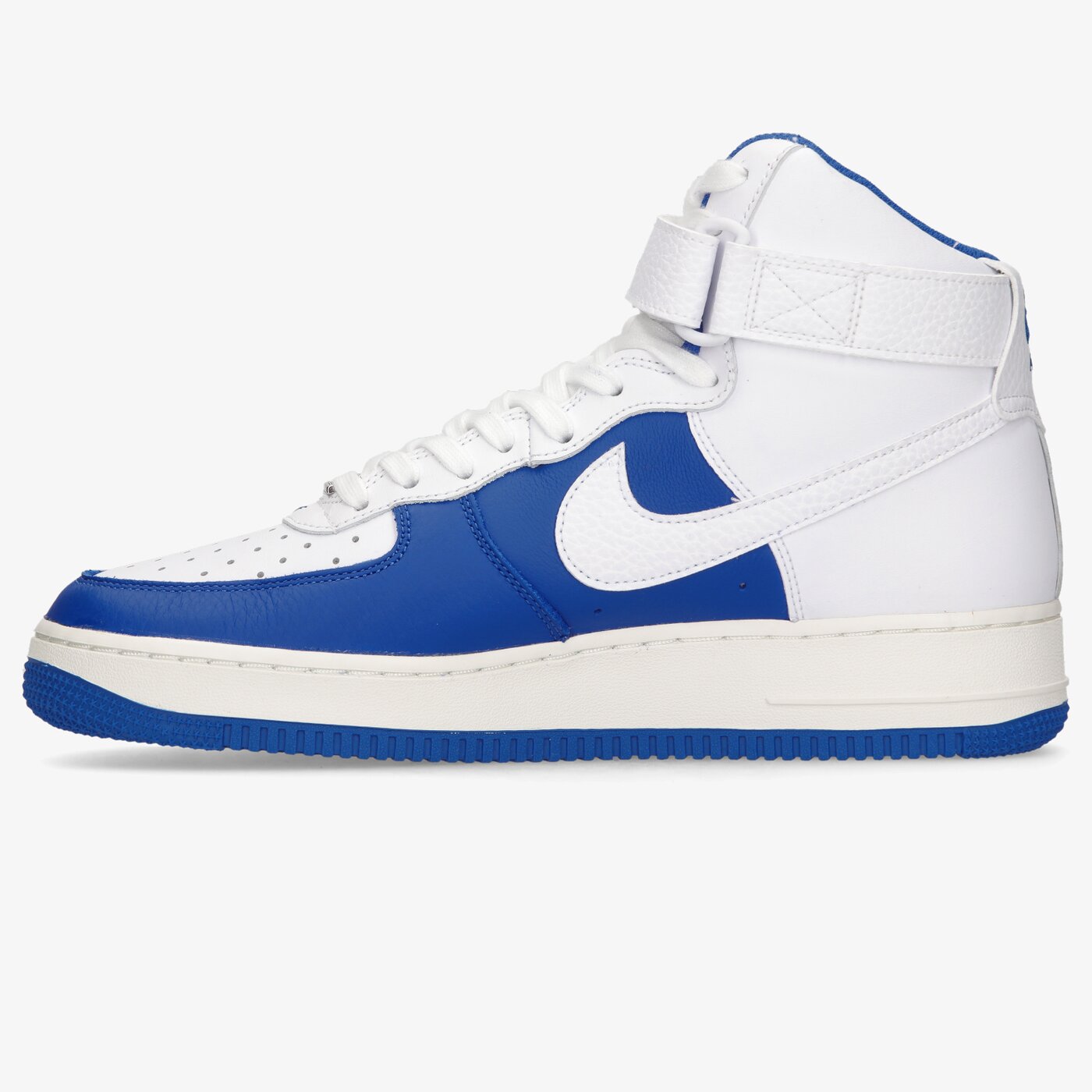 Мъжки маратонки NIKE AIR FORCE 1 HIGH '07 LV8 EMB dc8870-100 цвят бял