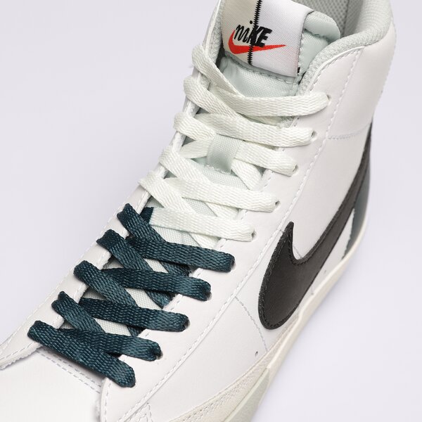 Детски маратонки NIKE BLAZER MID '77 SE fn6937-101 цвят бял