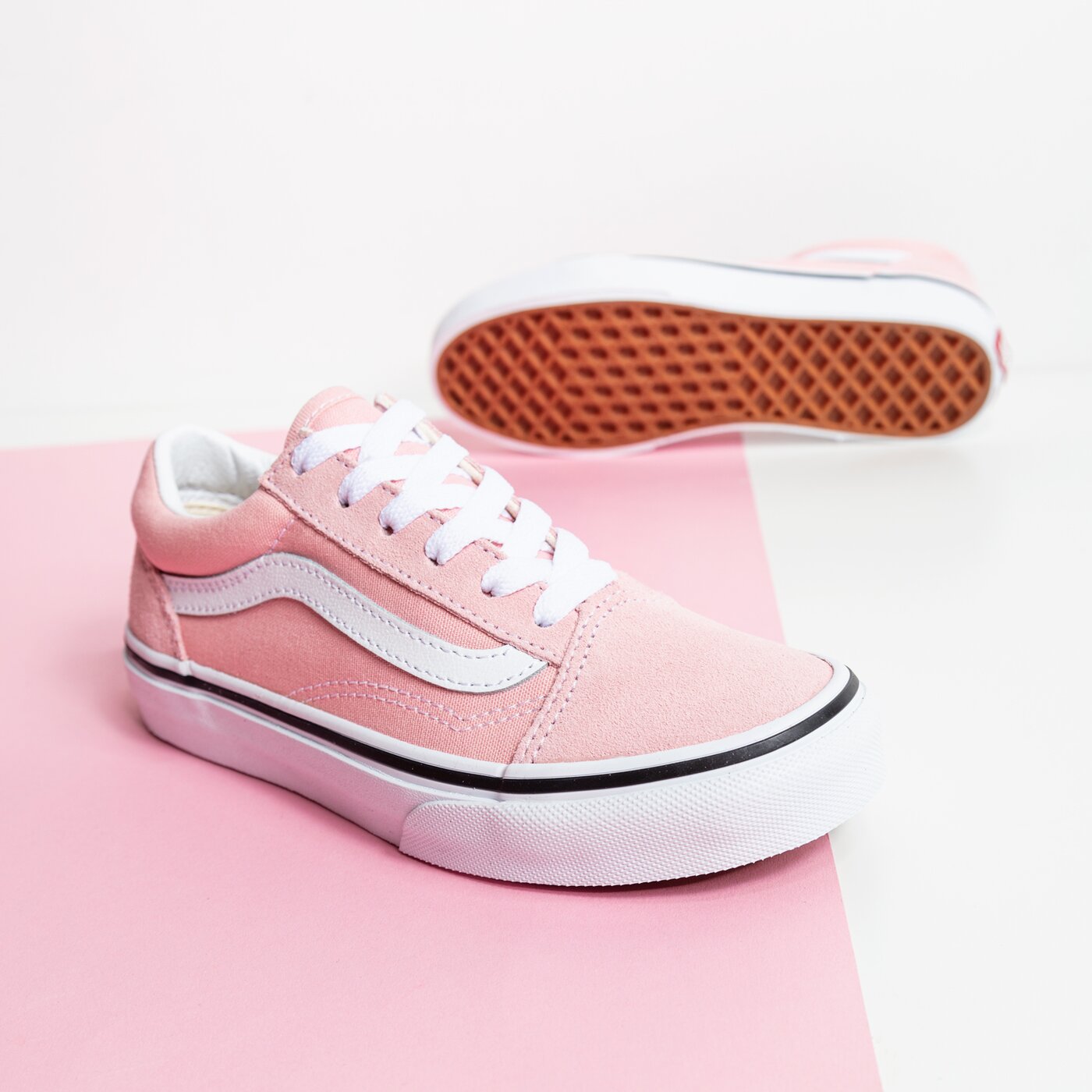 Детски маратонки VANS UY OLD SKOOL vn000w9t9al1 цвят розов