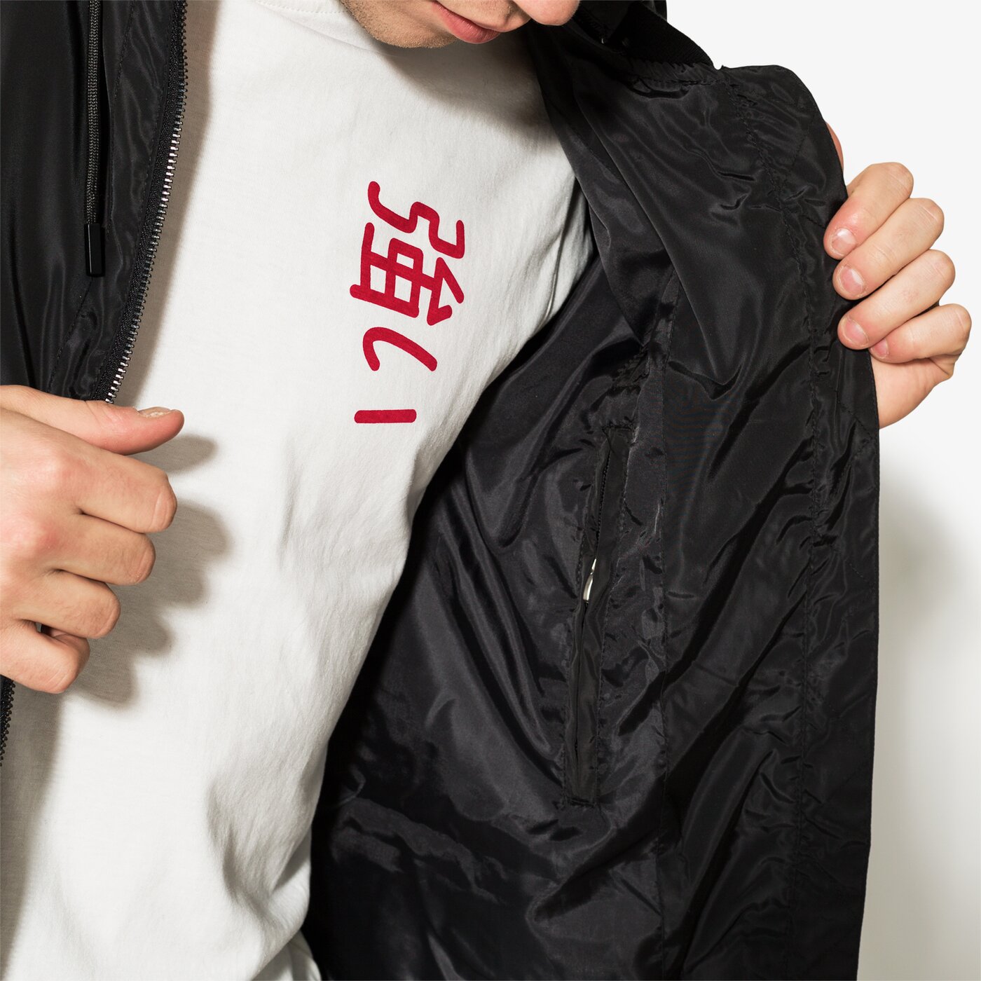 Мъжко преходно яке CONFRONT ЯКЕ MAPLE cf18kum09001 цвят черен