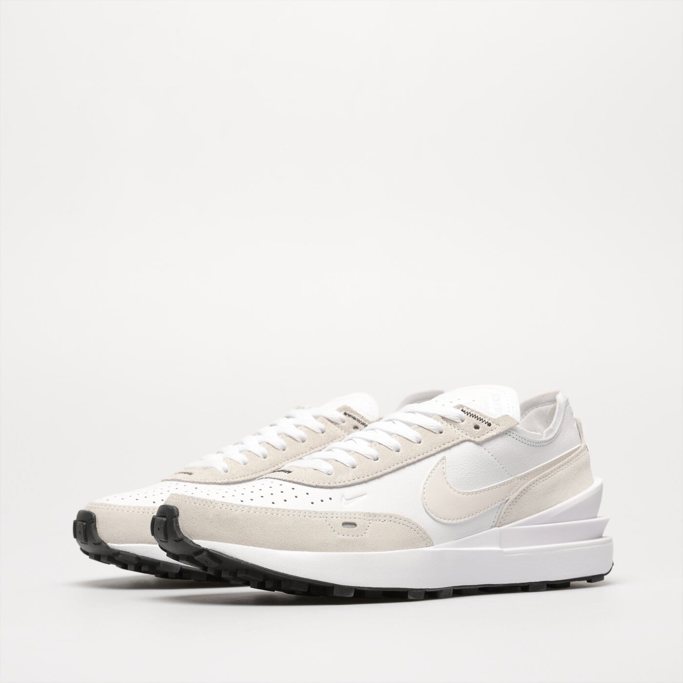 Мъжки маратонки NIKE WAFFLE ONE LEATHER dx9428-100 цвят бял