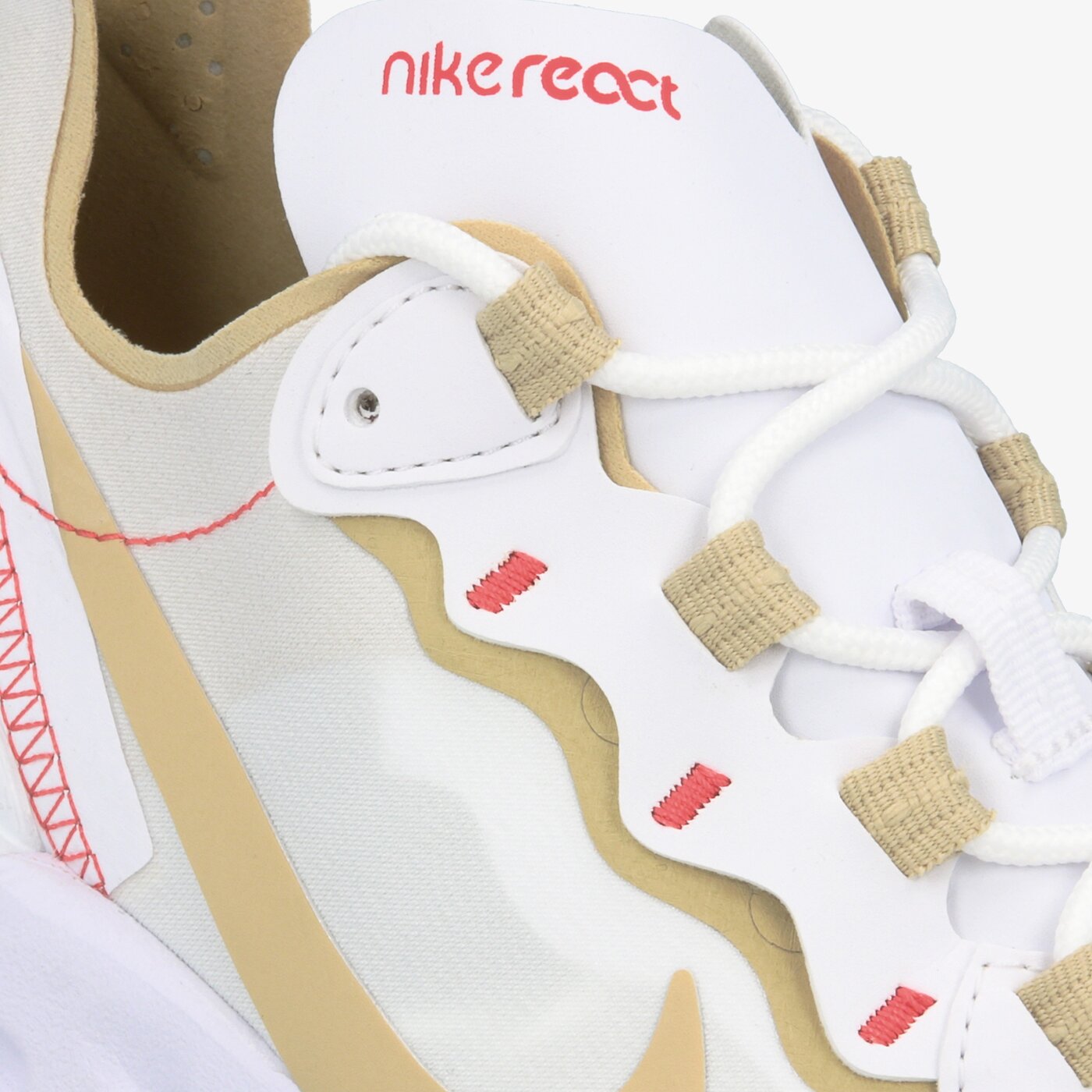 Дамски маратонки NIKE REACT ELEMENT 55 bq2728-101 цвят бял