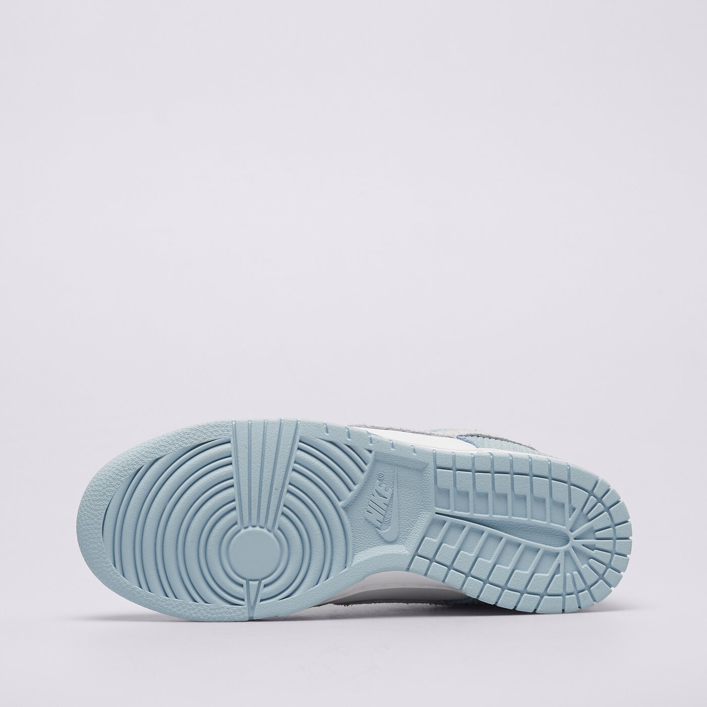 Дамски маратонки NIKE DUNK LOW fn7167-400 цвят бял