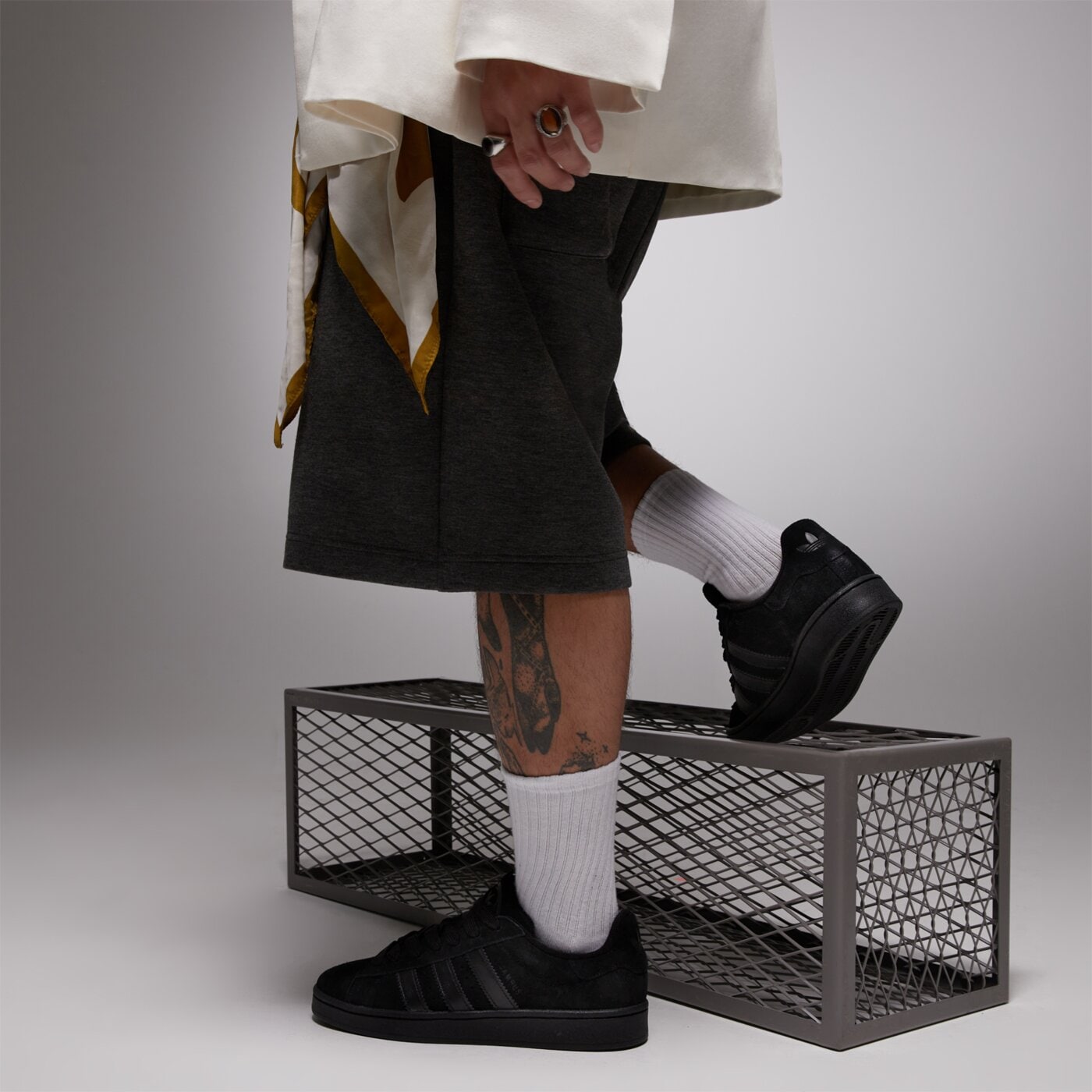 Мъжки маратонки ADIDAS CAMPUS 00S  jr7287 цвят черен