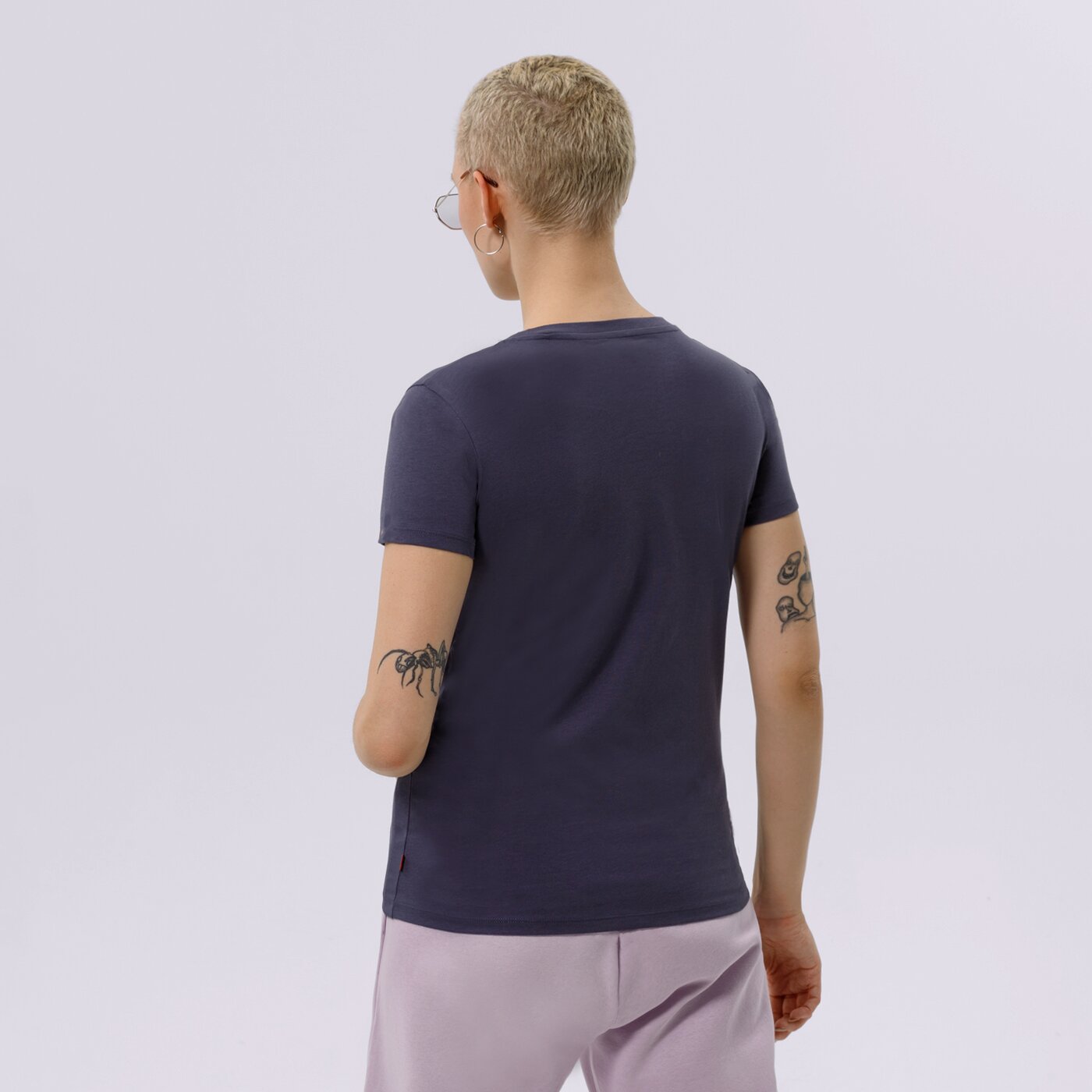 Дамска тениска LEVI'S ТЕНИСКА WT-GRAPHIC TEES a2086-0054 цвят черен