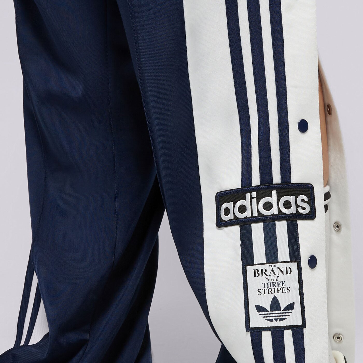 Дамски панталони ADIDAS ПАНТАЛОНИ ADIBREAK PANT jd0853 цвят тъмносин