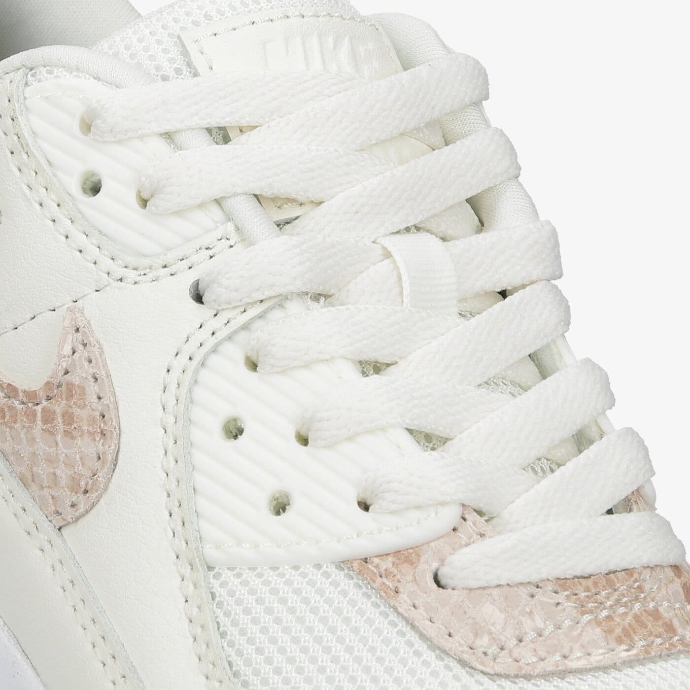 Дамски маратонки NIKE WMNS AIR MAX 90 AX dh4115-101 цвят бежов