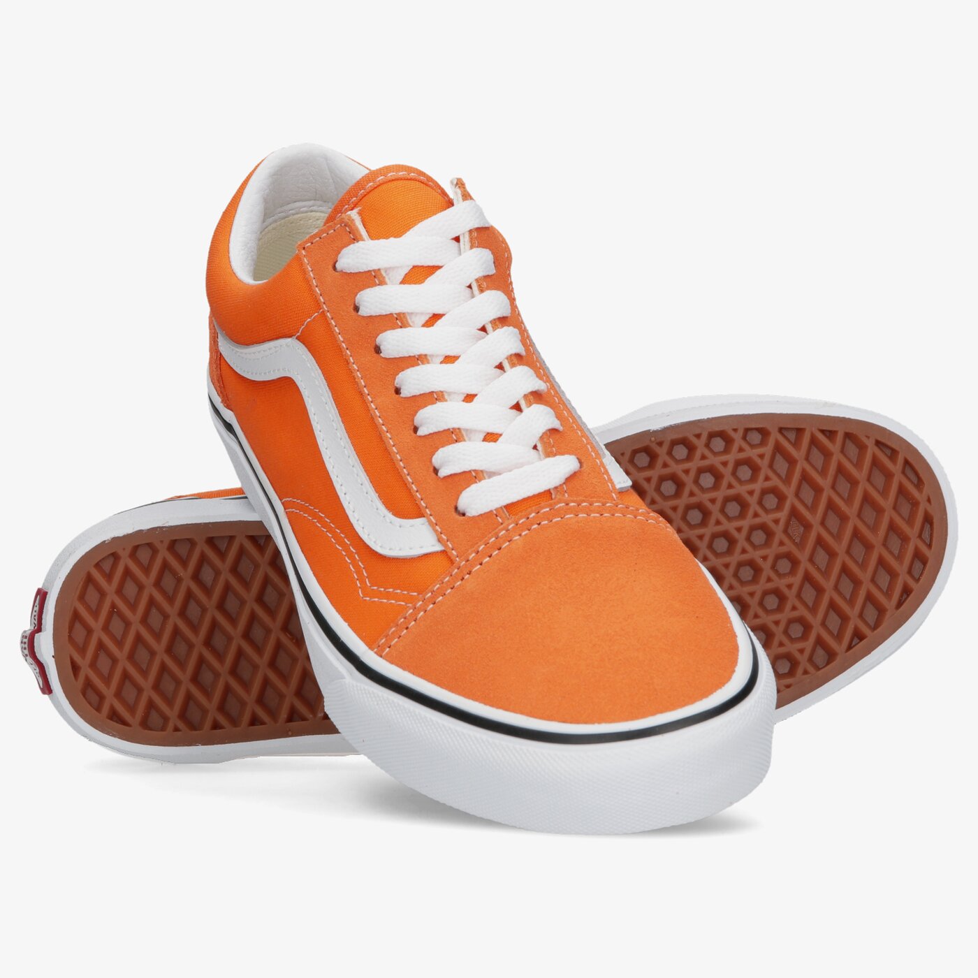 Дамски маратонки VANS UA OLD SKOOL vn0a5krfavm1 цвят оранжев