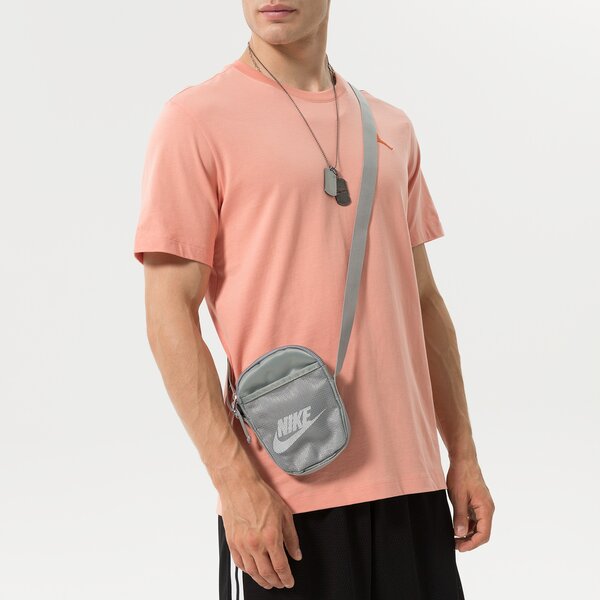 Дамски сак NIKE ЧАНТА HERITAGE ba5871-073 цвят сив