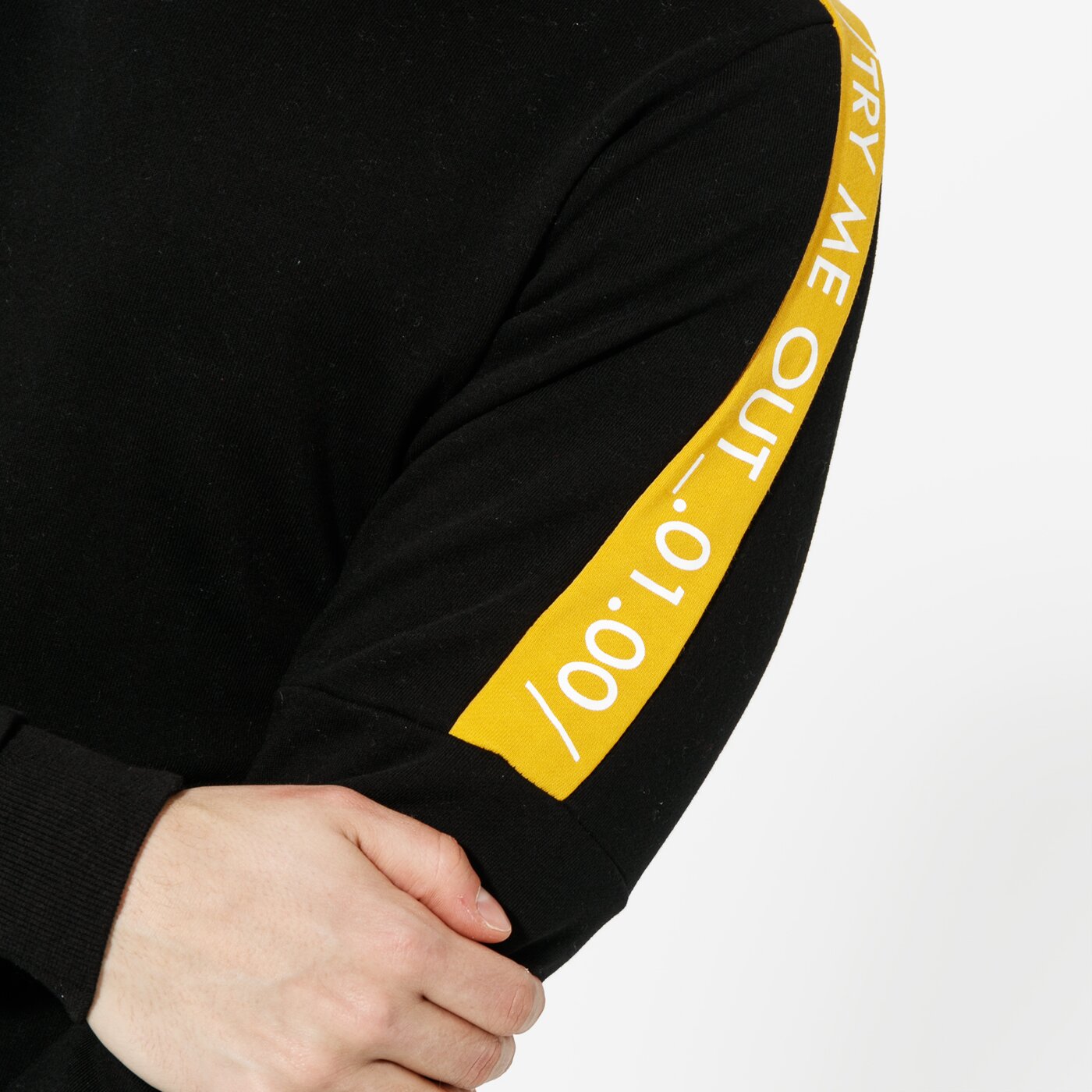 Мъжки суичър CONFRONT СУИТЧЪР HORNET cf19blm08001 цвят черен