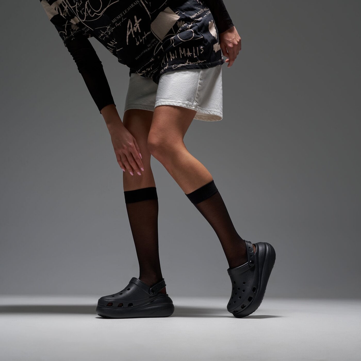 Дамски чехли и сандали CROCS CLASSIC CRUSH CLOG 207521-001 цвят черен