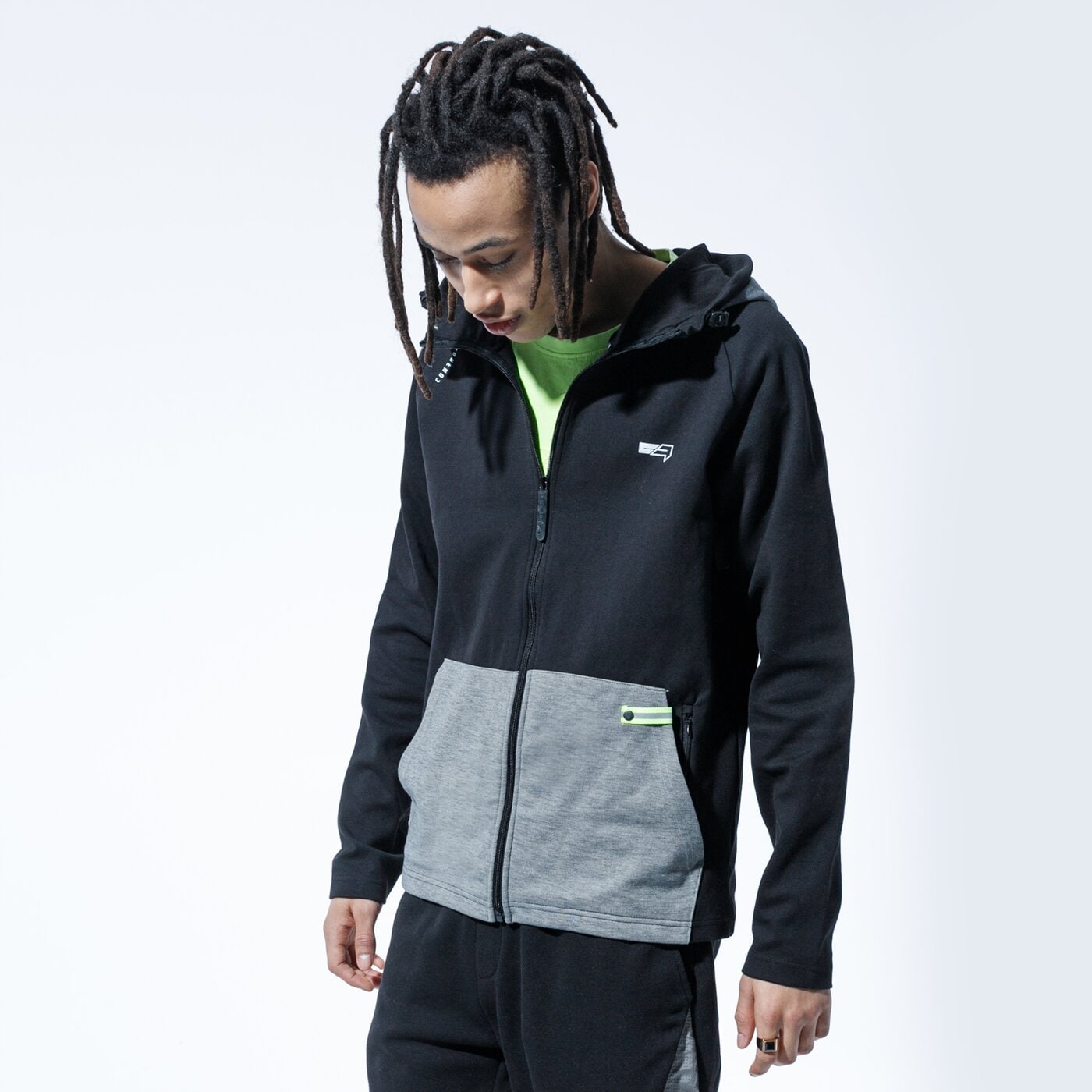 Мъжки суичър CONFRONT СУИТЧЪР СЪС ЗАКОПЧАВАНЕ   С КАЧУЛКА MONTEREY cf120blm65002 цвят черен