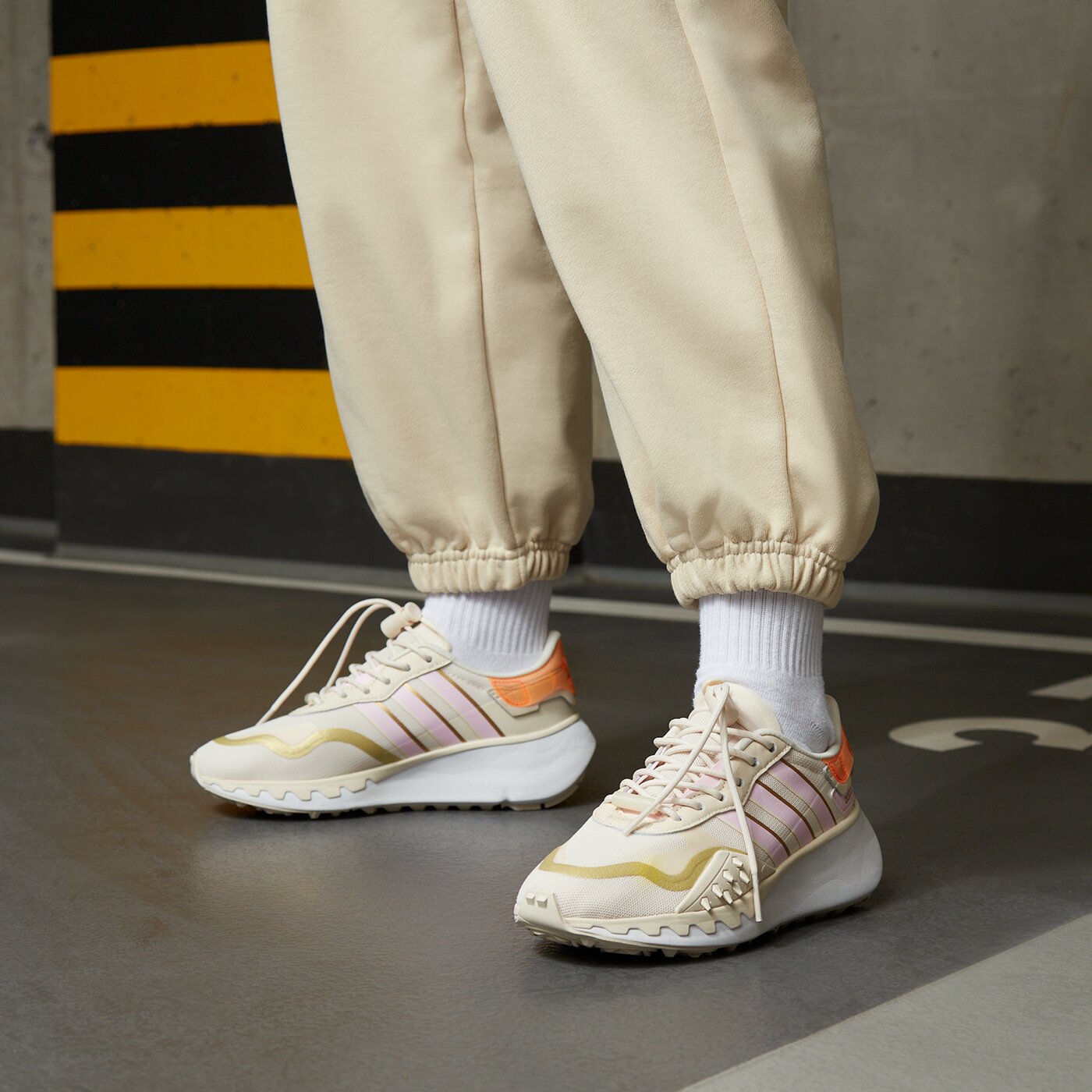 Дамски маратонки ADIDAS CHOIGO W h00667 цвят розов