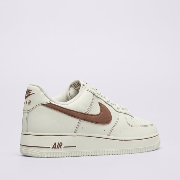 Мъжки маратонки NIKE AIR FORCE 1 '07 LV8 hq2037-101 цвят бежов