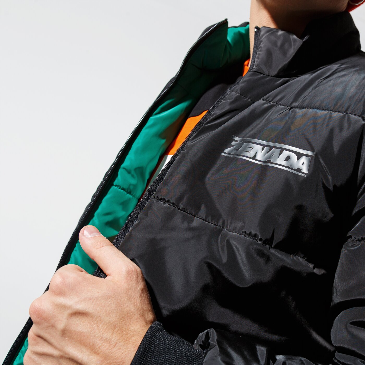 Мъжко зимно яке CONFRONT ЯКЕ ЗИМНО REVERS GRN JKT cf39kum33002 цвят черен