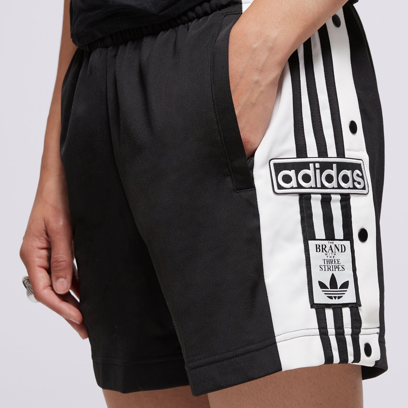 Дамски къси панталони ADIDAS ШОРТИ ADIBREAK SHORT iu2518 цвят черен
