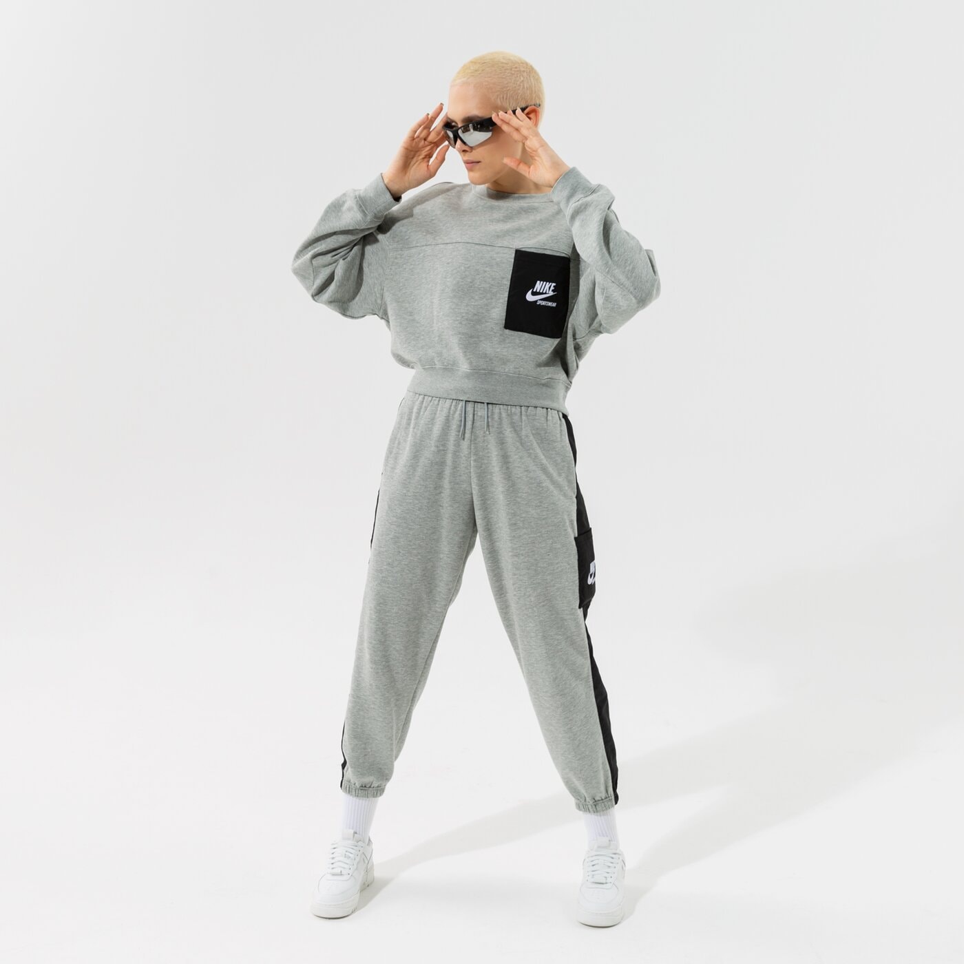 Дамски панталони NIKE ПАНТАЛОНИ W NSW FLC MR JGGR HTG dd5679-063 цвят сив