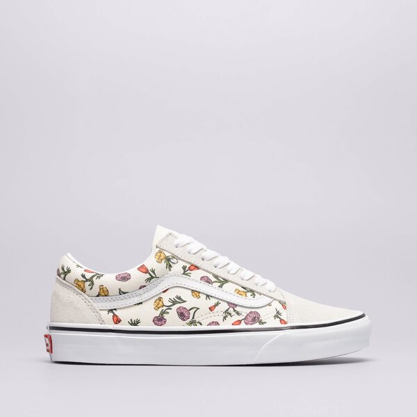 Дамски маратонки VANS UA OLD SKOOL vn0a5krscrm1 цвят бял