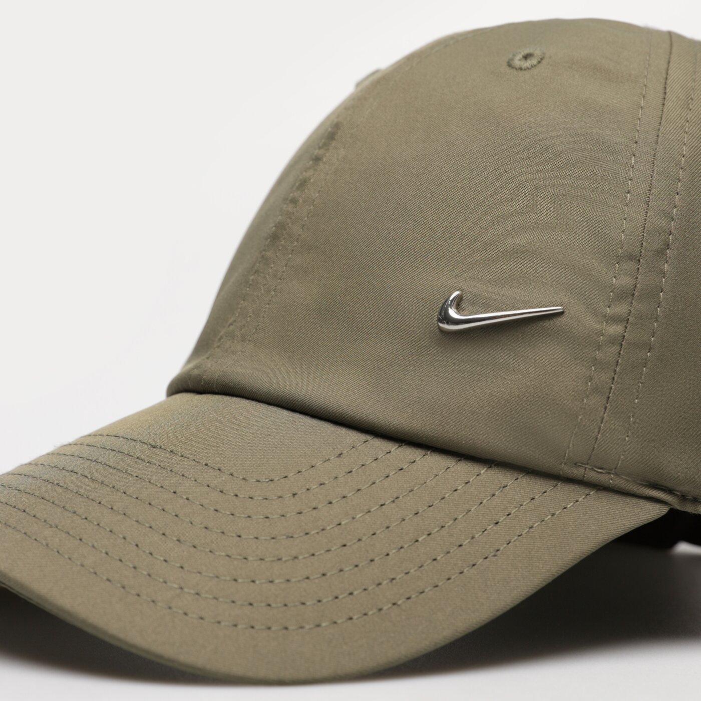 Дамска шапка с козирка NIKE ШАПКА UNISEX SPORTSWEAR HERITAGE86 943092-222 цвят каки