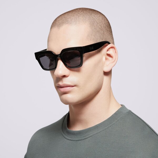 Дамски слънчеви очила VANS ОЧИЛА BELDEN SHADES vn0a7pqzzx11 цвят черен