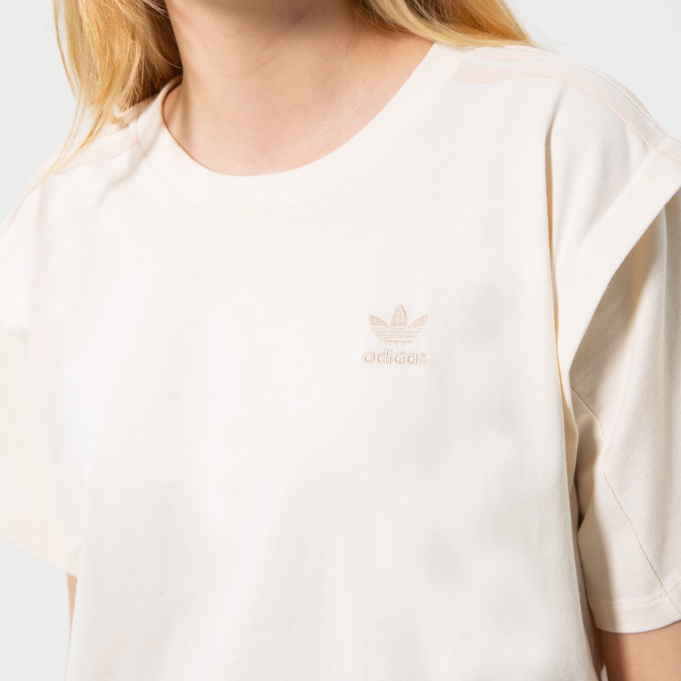 Adidas ТЕНИСКА Tee Hc2013 Дамски Цвят бежов Модни Тениски Дрехи Adidas