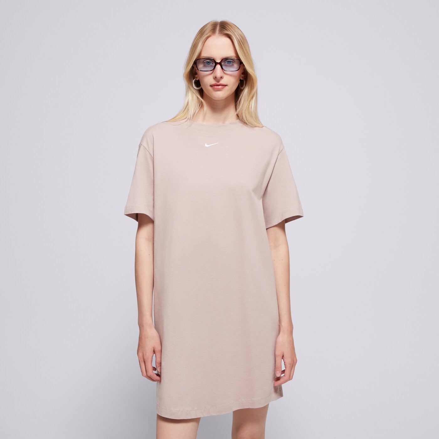 Дамски NIKE РОКЛЯ W NSW ESSNTL SS TSHRT  dv7882-272 цвят бежов