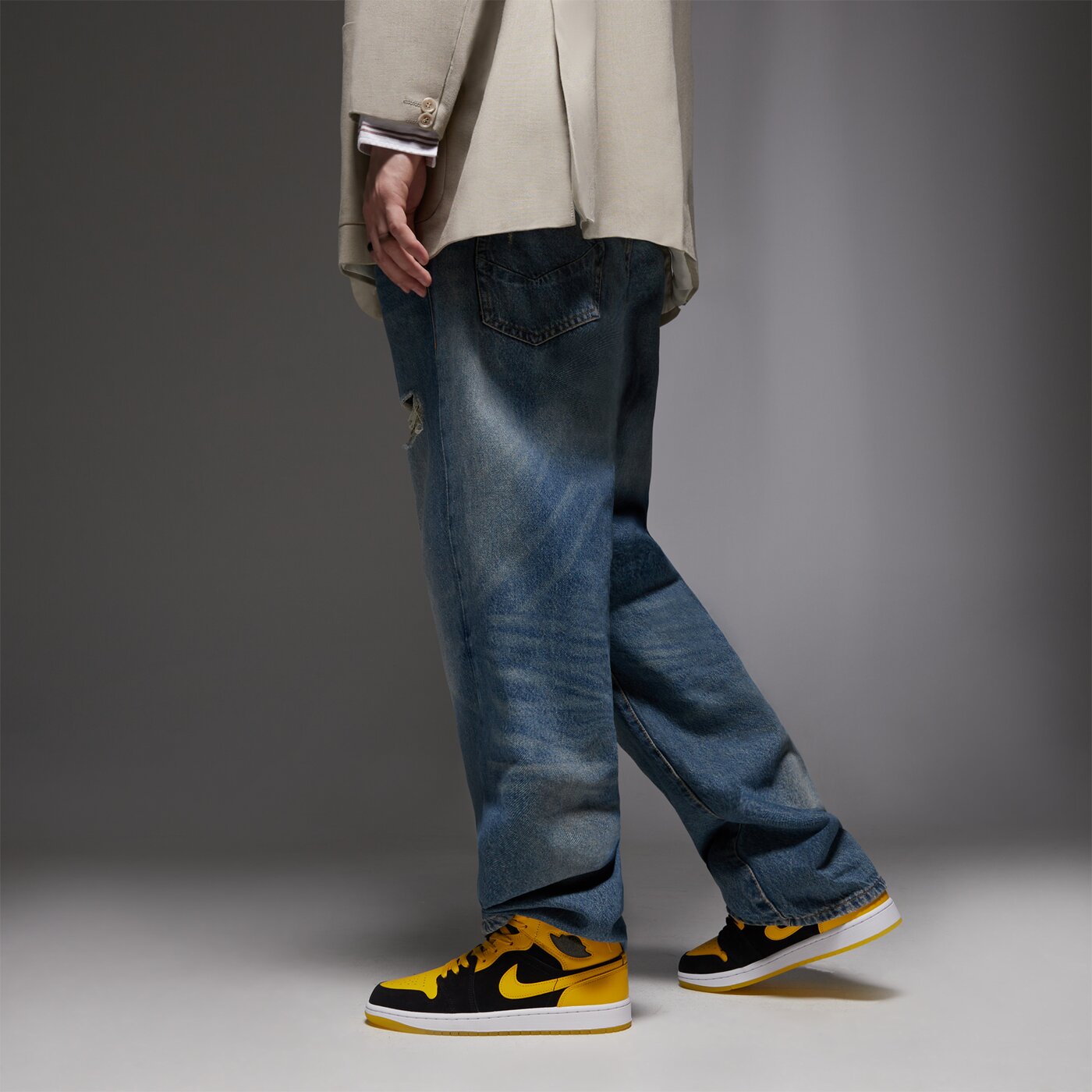 Мъжки маратонки AIR JORDAN 1 MID  hj6654-071 цвят черен