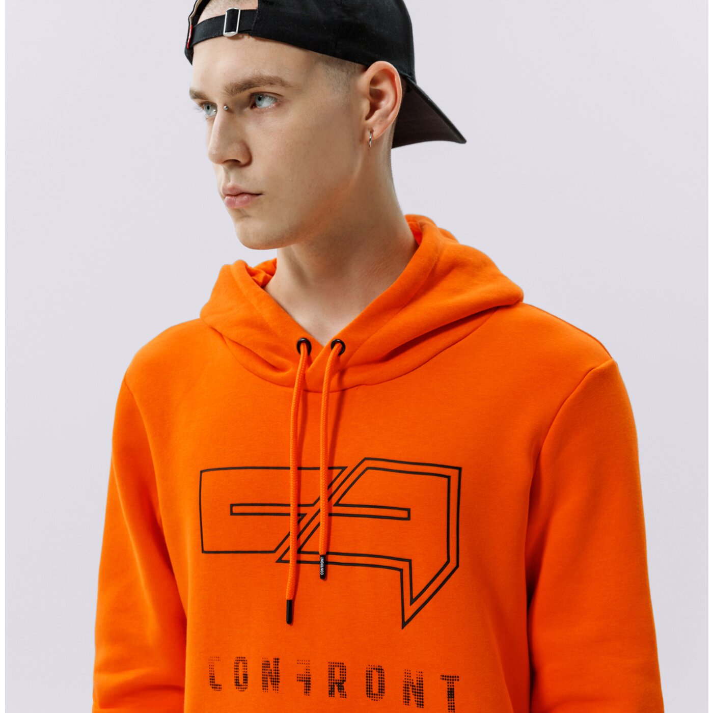 Мъжки суичър CONFRONT СУИТЧЪР С КАЧУЛКА LOGO ORANGE cf321blm31002 цвят оранжев