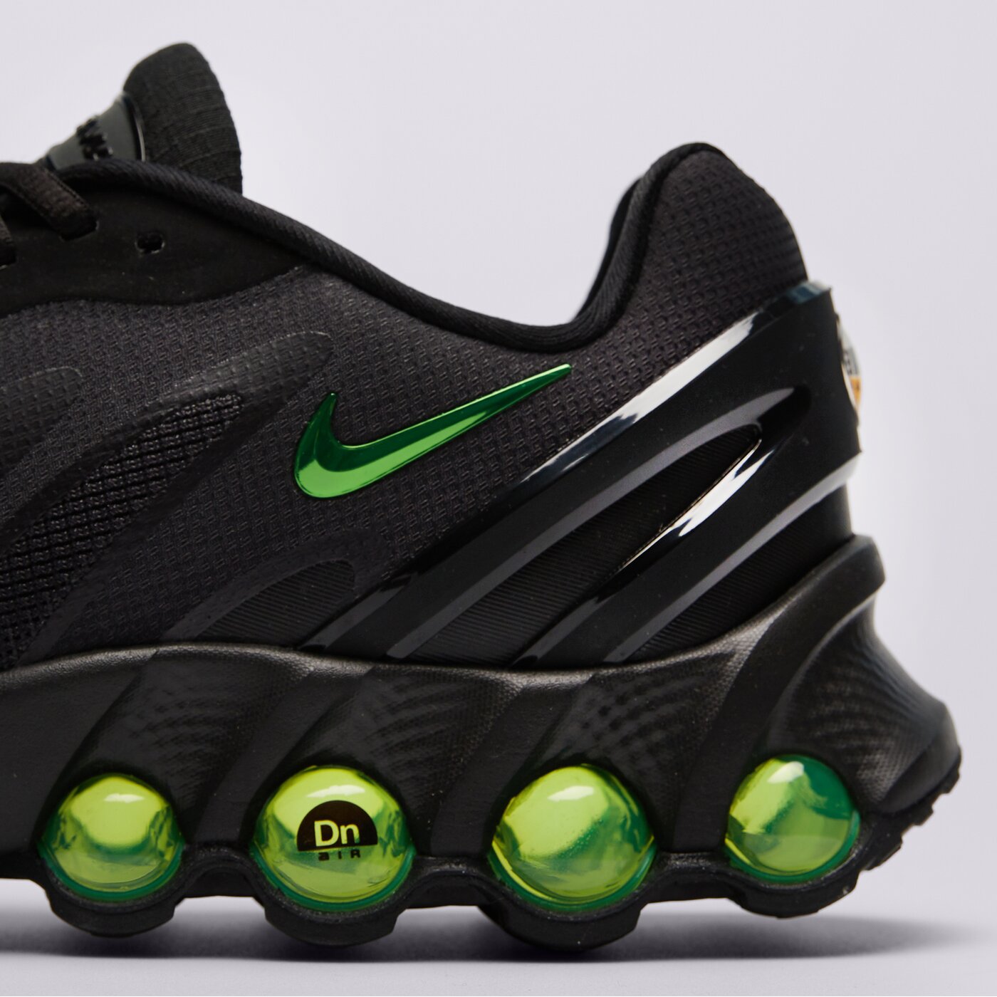 Мъжки маратонки NIKE AIR MAX DN8 ih4119-001 цвят черен