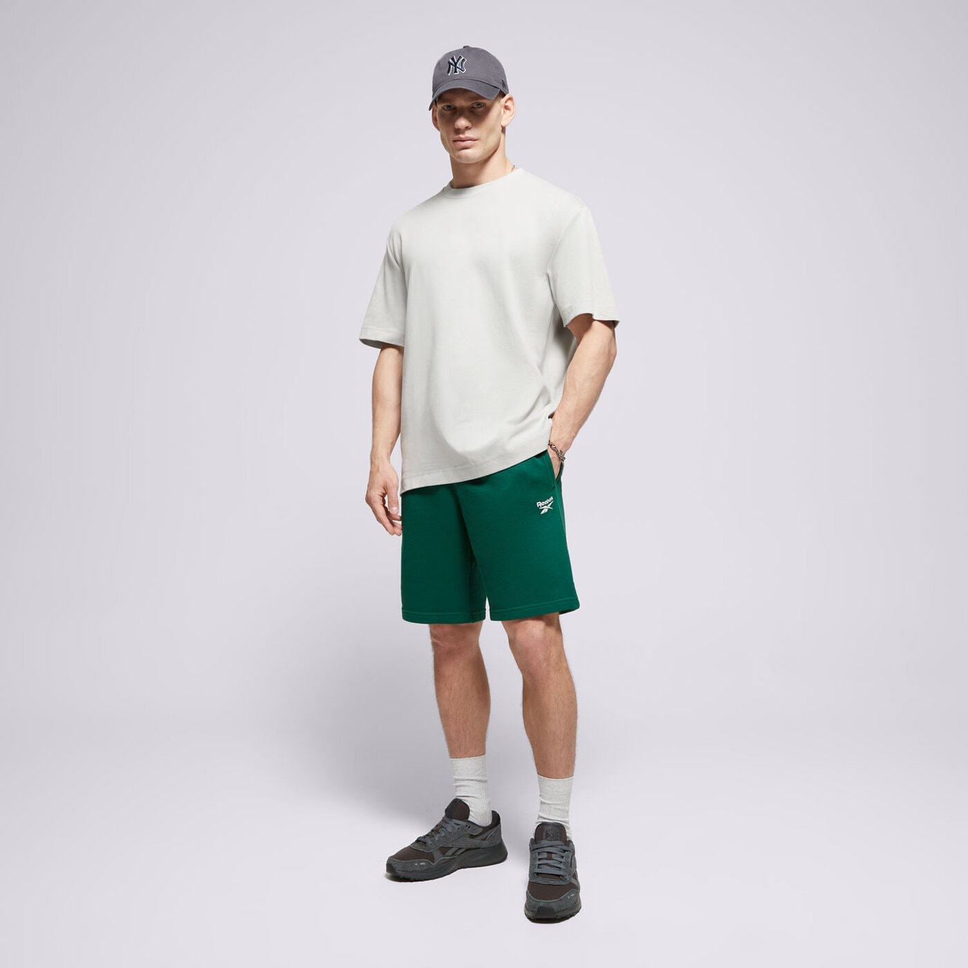 Мъжки къси панталони REEBOK ШОРТИ RI FT LEFT LEG 100076441 цвят зелен