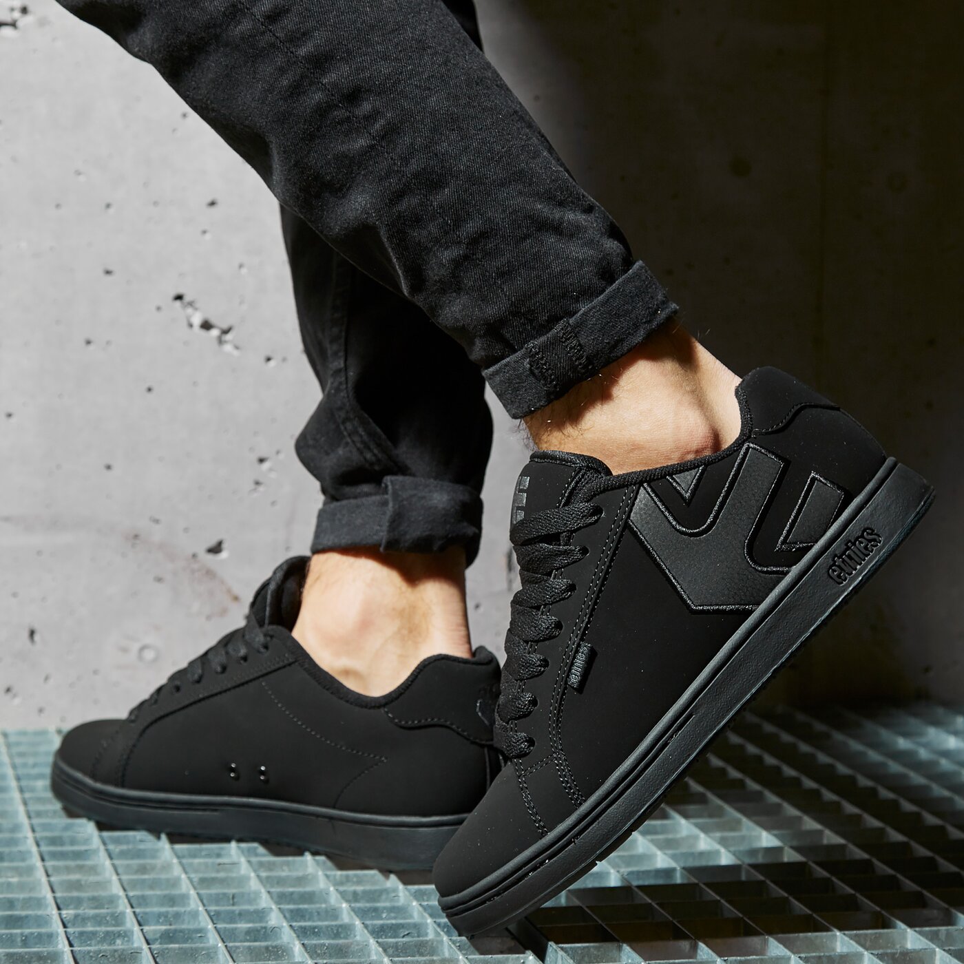 Мъжки маратонки ETNIES FADER 410100020313 цвят черен