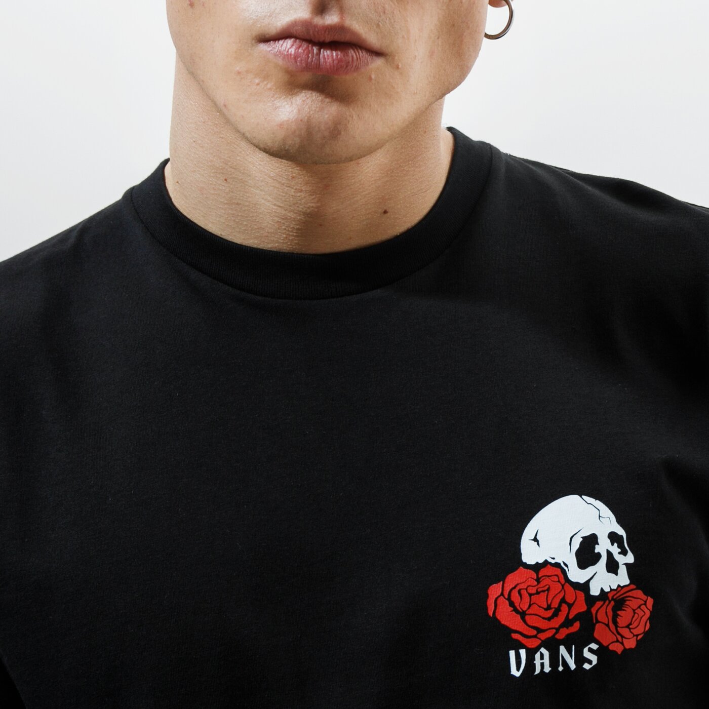 Мъжка тениска VANS ТЕНИСКА MN ROSE BED SS BLACK vn0a54cvblk1 цвят черен