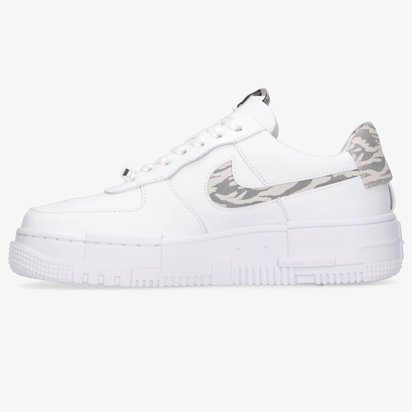 Дамски маратонки NIKE W AF1 PIXEL SE dh9632-100 цвят бял