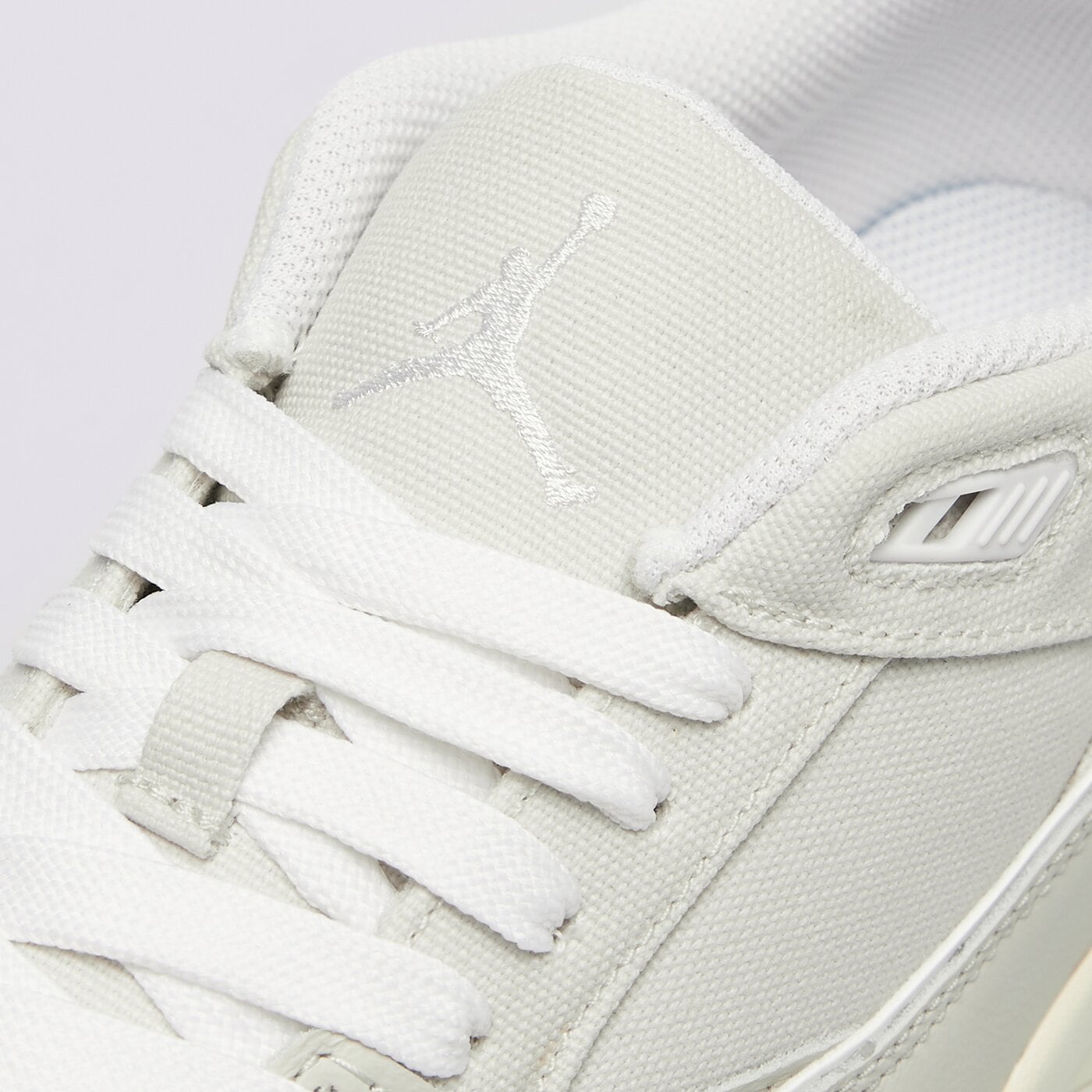 Мъжки маратонки JORDAN FLIGHT COURT ih4487-072 цвят бял