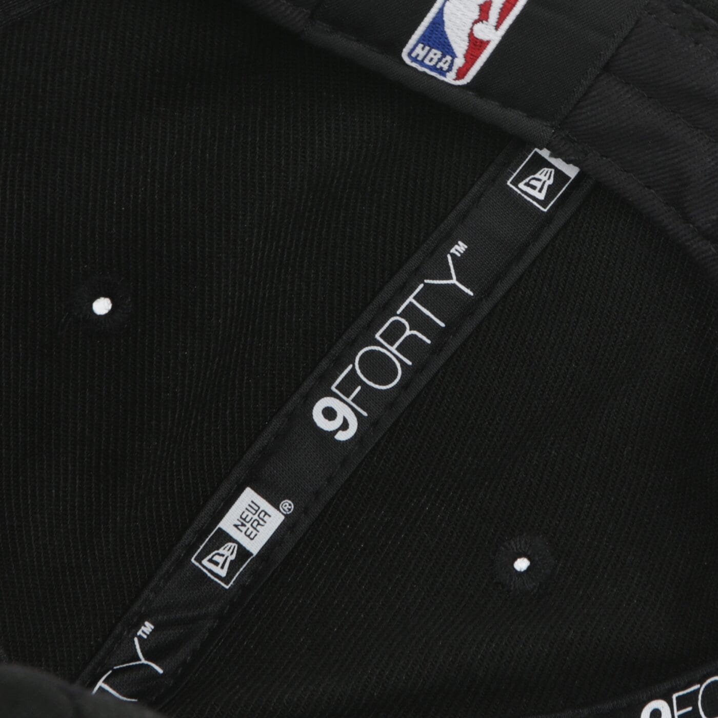 Дамска шапка с козирка NEW ERA ШАПКА THE LEAGUE CHIBUL OTC THE LEAGUE CHI BULLS OTC 11405614 цвят черен