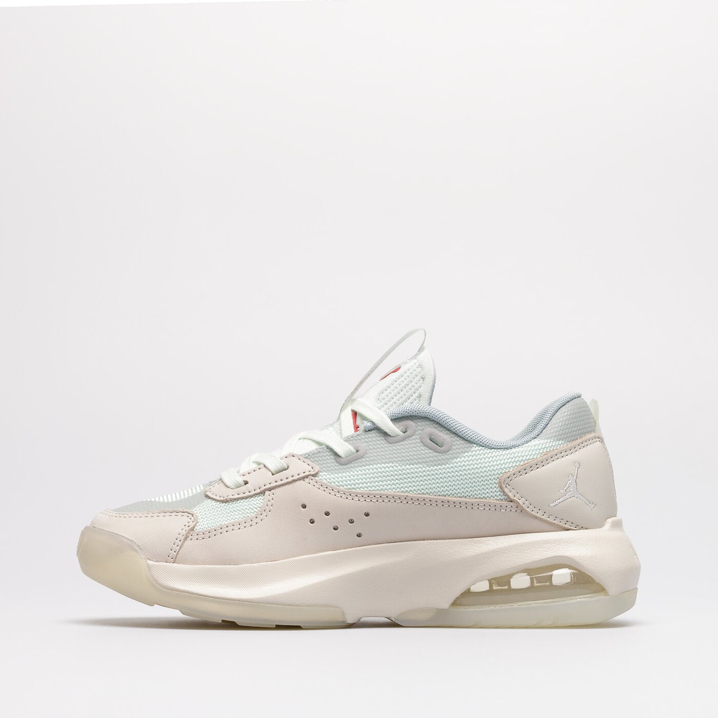 Дамски маратонки JORDAN AIR 200E dh7381-163 цвят бежов