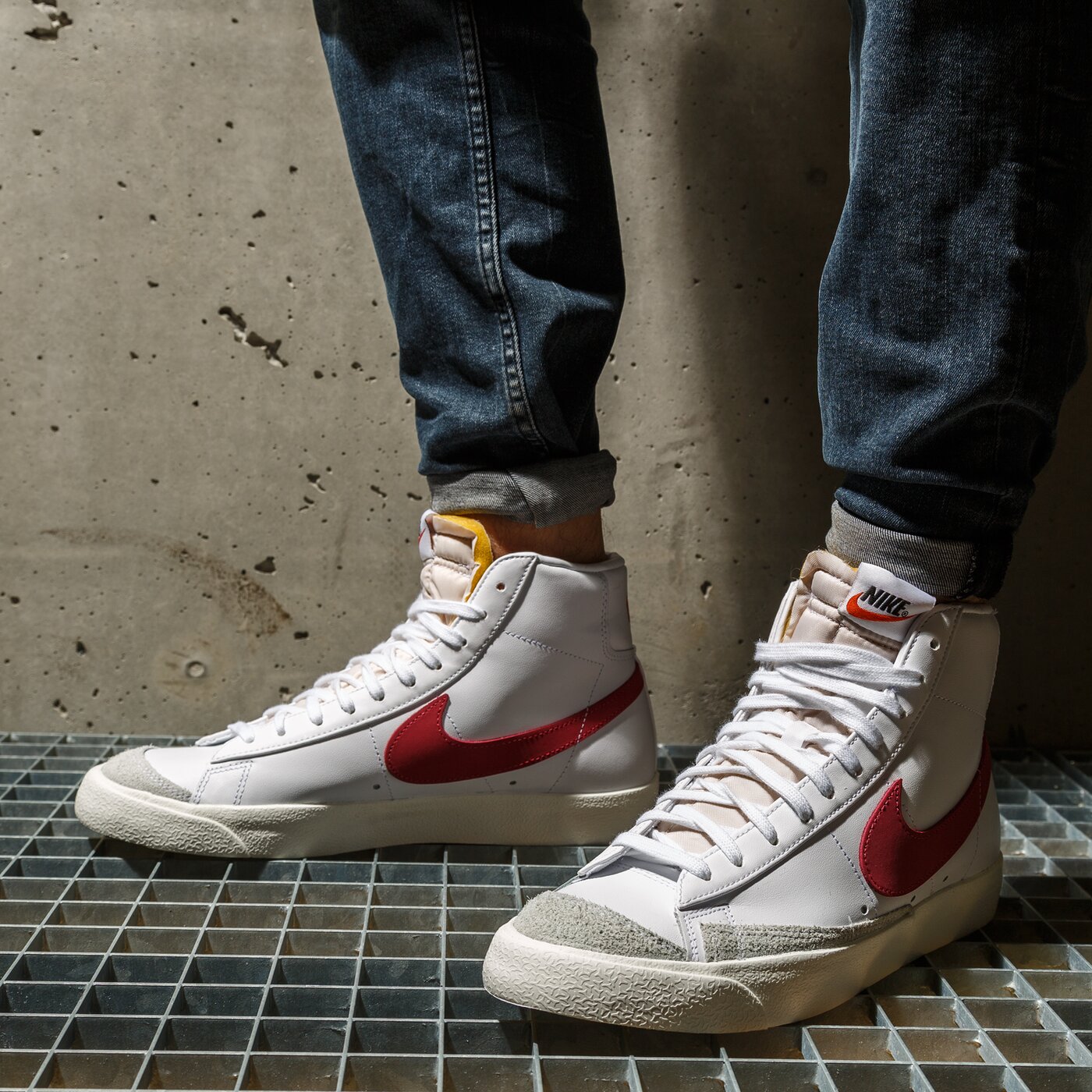 Мъжки маратонки NIKE BLAZER MID '77 VINTAGE bq6806-102 цвят бял