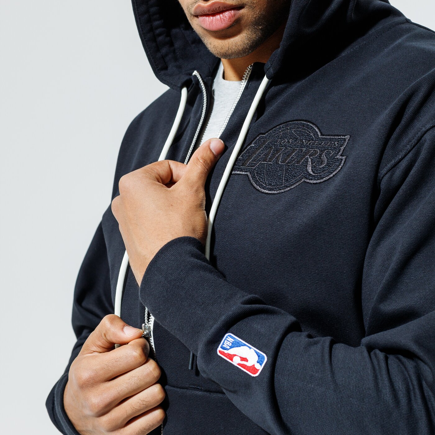 Мъжки суичър NIKE СУИТЧЪР СЪС ЗАКОПЧАВАНЕ С КАЧУЛКА LAL M NK DF STD ISSUE db1088-010 цвят черен