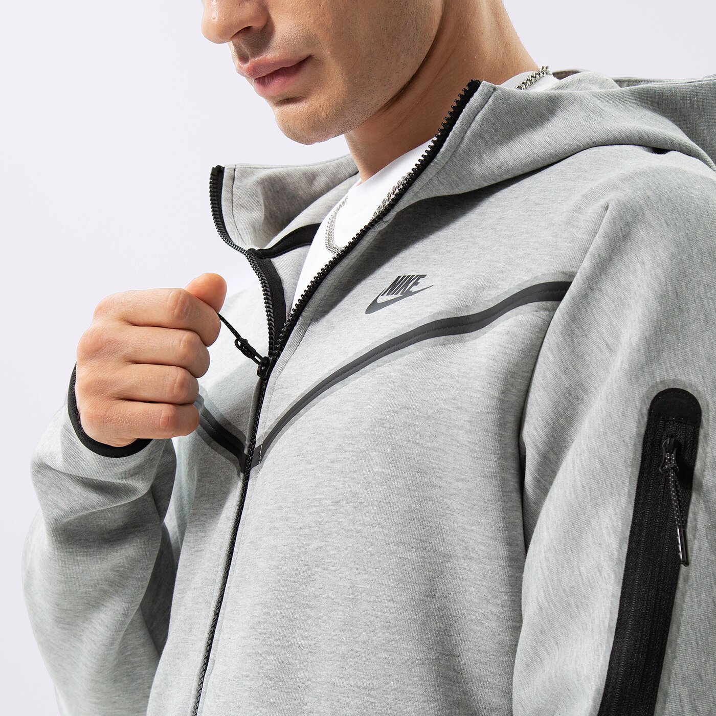 Мъжки суичър NIKE СУИТЧЪР С КАЧУЛКА SPORTSWEAR TECH FLEECE cu4489-063 цвят сив