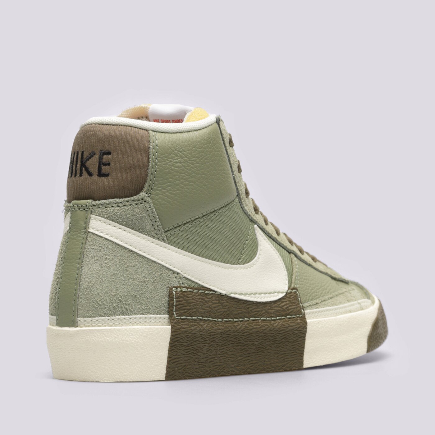 Мъжки маратонки NIKE BLAZER MID PRO CLUB dq7673-301 цвят каки