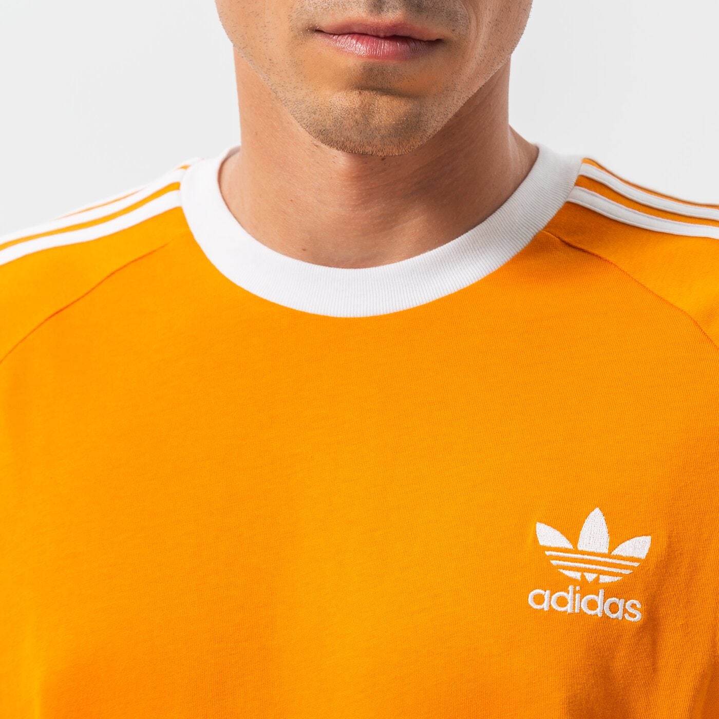 Мъжка тениска ADIDAS ТЕНИСКА 3-STRIPES TEE he9551 цвят жълт